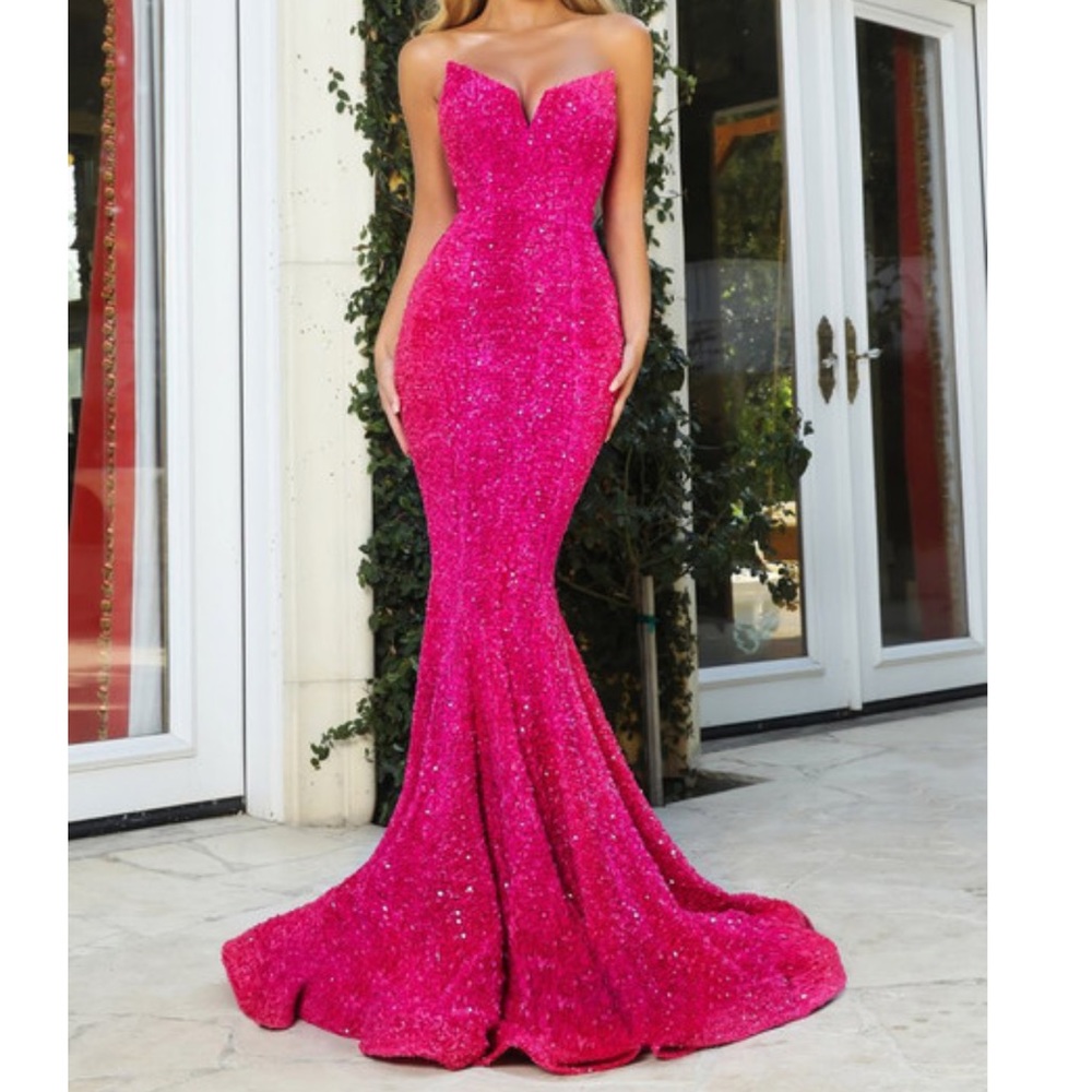 PORTIA & SCARLETT PS21208 - hot pink sequin mermaid gown